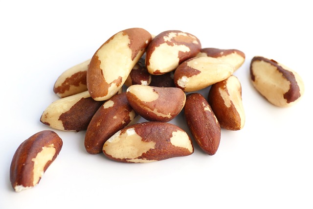 brazil nuts, brazil nut kernels, nuts